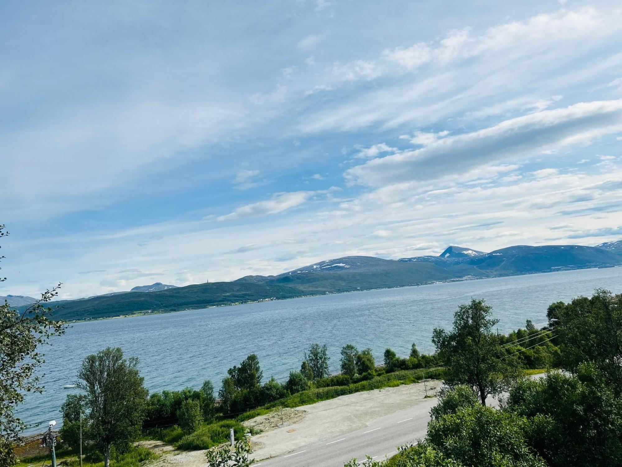 Apartment In Tromso With Sea And Mountain View Экстерьер фото